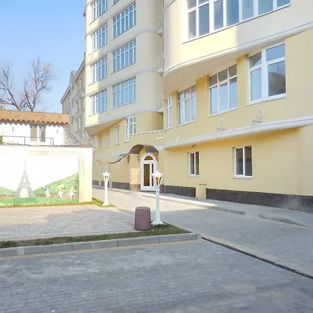 On Udilnyi Lane 6 *